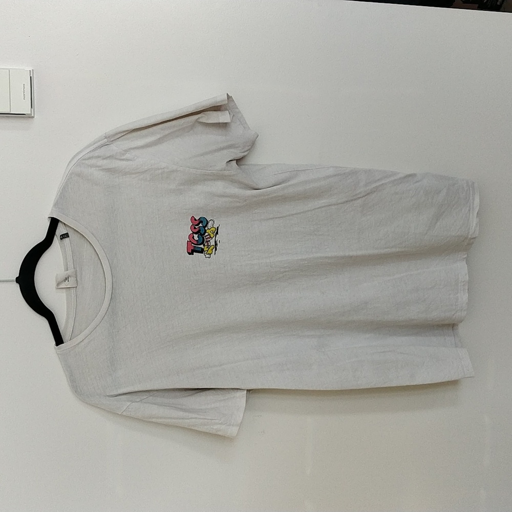 Medium TCSS white T-shirt, Chasin The Sun design.